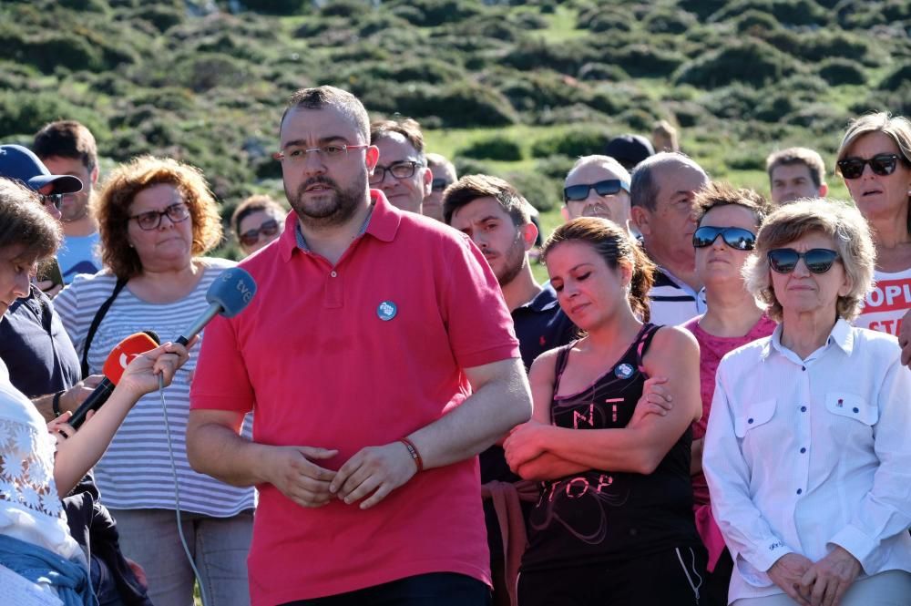 Homenaje a las víctimas del Pozo Funeres