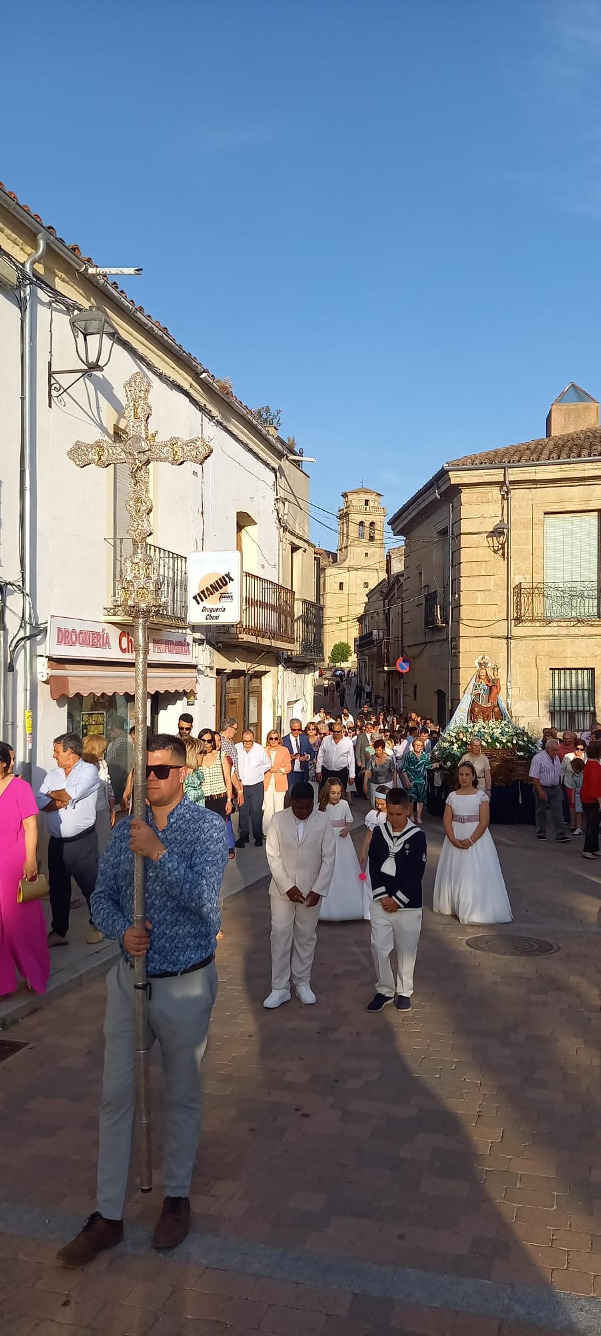 GALERÍA| Fuentesaúco honra a la Virgen de la Antigua