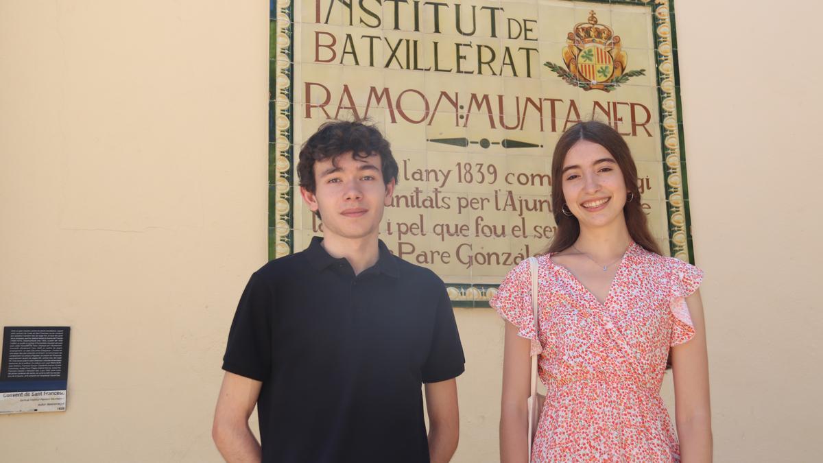 Els dos alumnes figuerencs de l'Institut Ramon Muntaner.