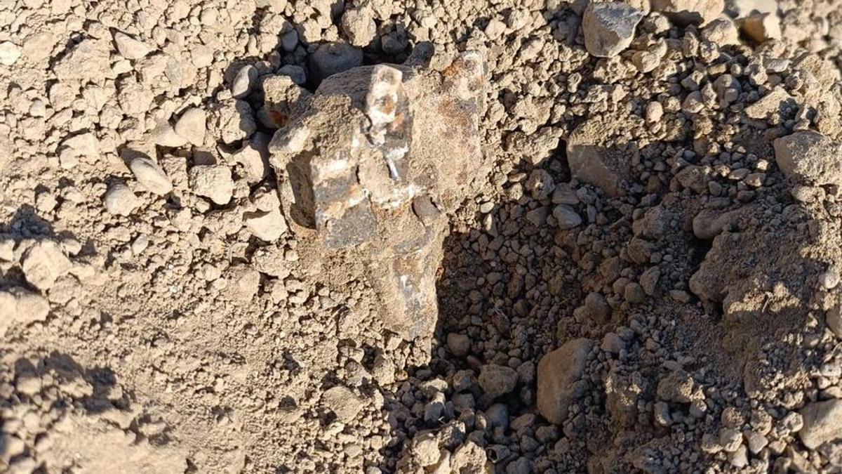 Detalle de la parte superior del proyectil encontrado en el castillo de Cervera del Maestre.