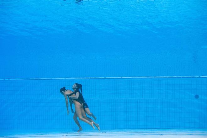 ¡Tremendo susto! Anita Álvarez, rescatada tras desvanecerse en la piscina