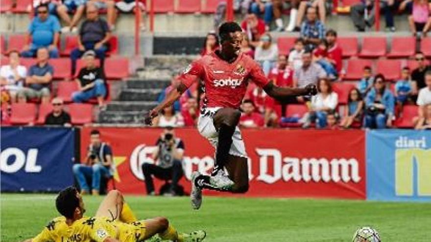 Musa es desfà de l&#039;entrada de Kiko Olivas en el Nàstic-Girona disputat el setembre passat a Tarragona.