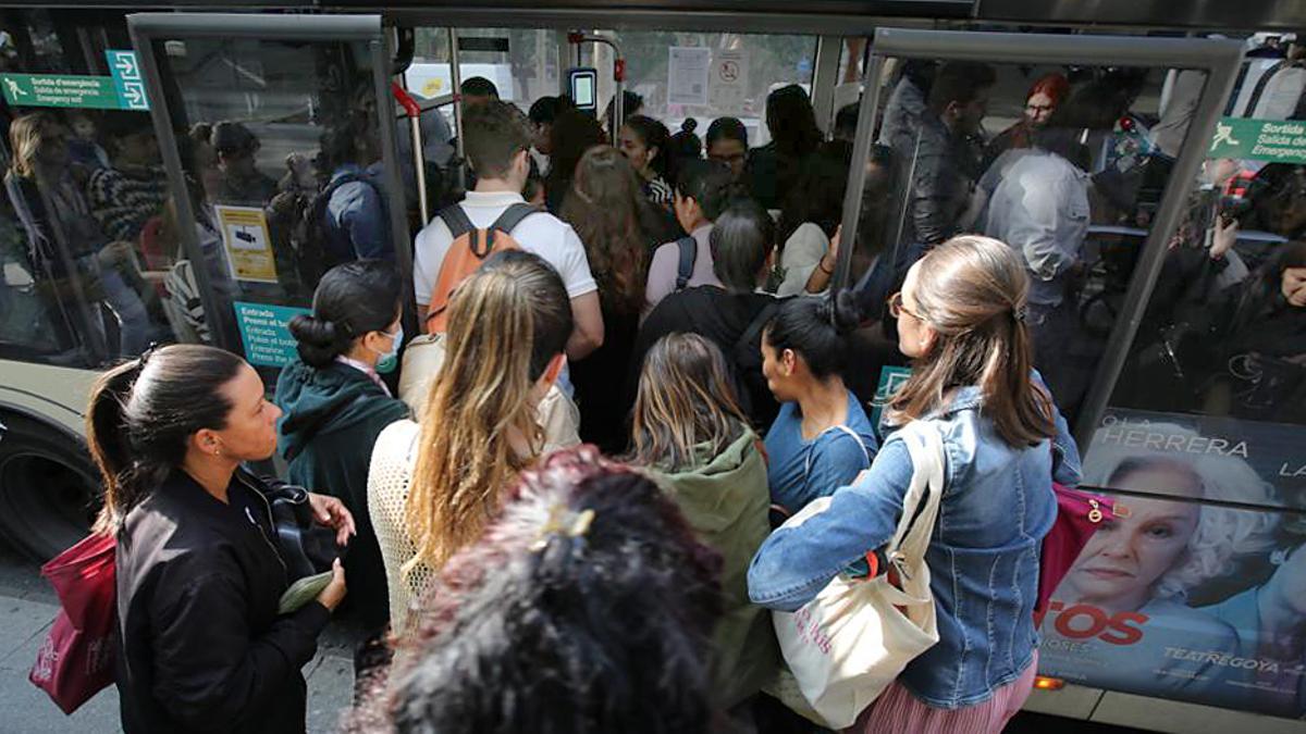 Huelga de 24 horas en la red de autobuses de Barcelona