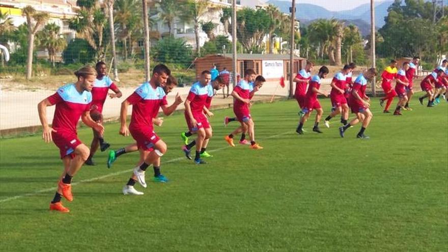 El Extremadura se estrena esta tarde ante el Málaga a puerta cerrada