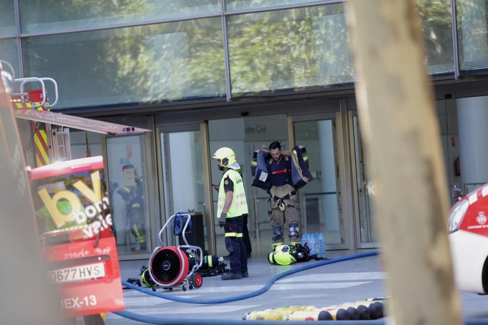 Incendio en la Ciudad de la Justicia de València