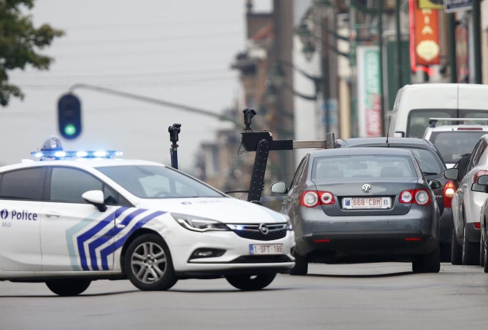 La policía belga dispara a un vehículo sospechoso en Bruselas