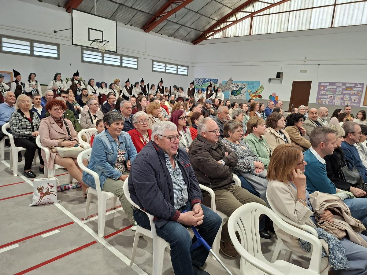 En imágenes: el colegio La Paloma de Castropol celebra su medio siglo de historia