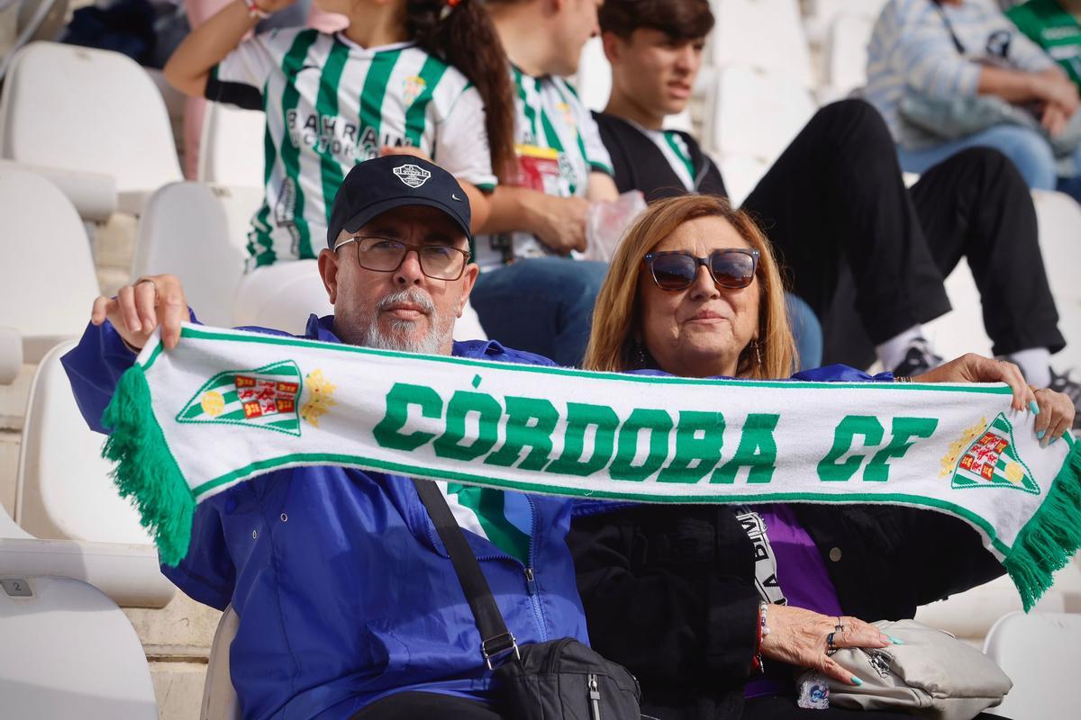 Córdoba CF-Granada | Las imágenes de la afición en El Arcángel