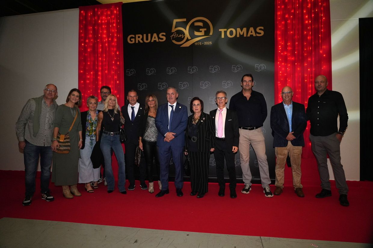 Galería de fotos de la gala del 50º aniversario de Grúas Tomás en Vila-real