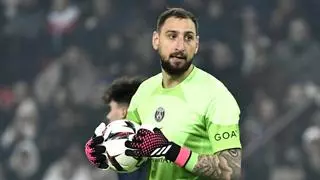 Donnarumma, corazón más que dividido