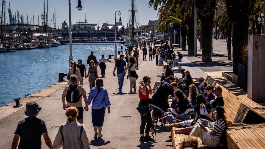 La calor puja a Barcelona aquest cap de setmana i les temperatures es disparen a 35 graus a Catalunya