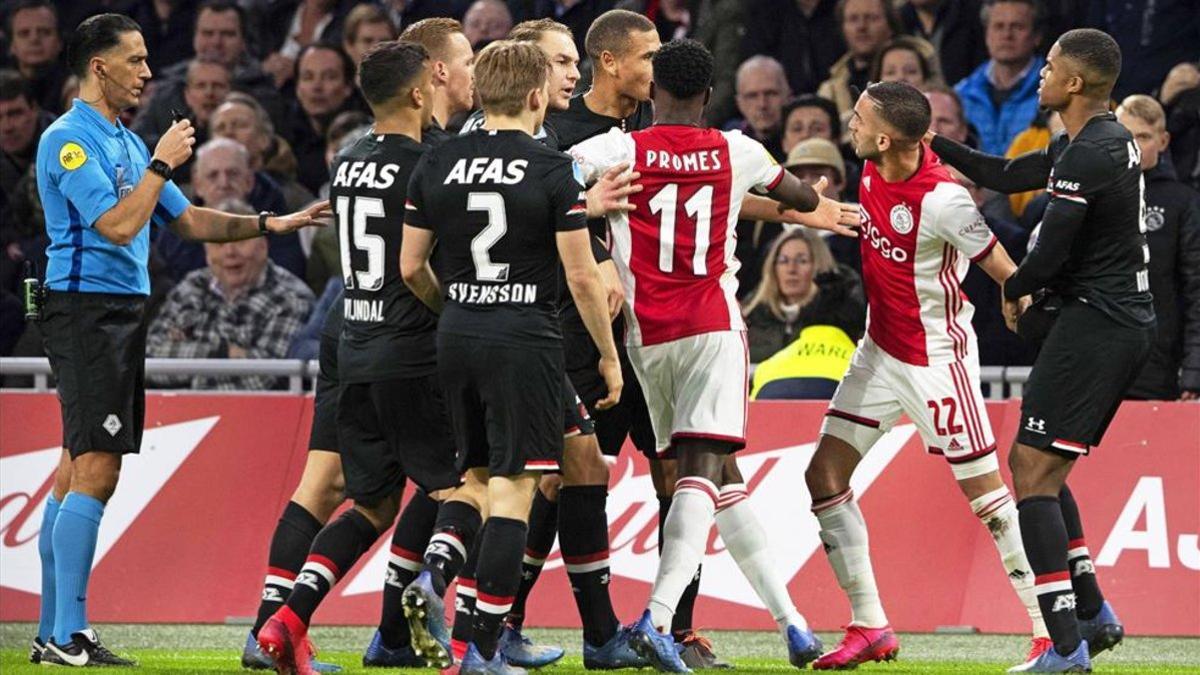 El Ajax y el AZ Alkmaar encabezan la clasificación