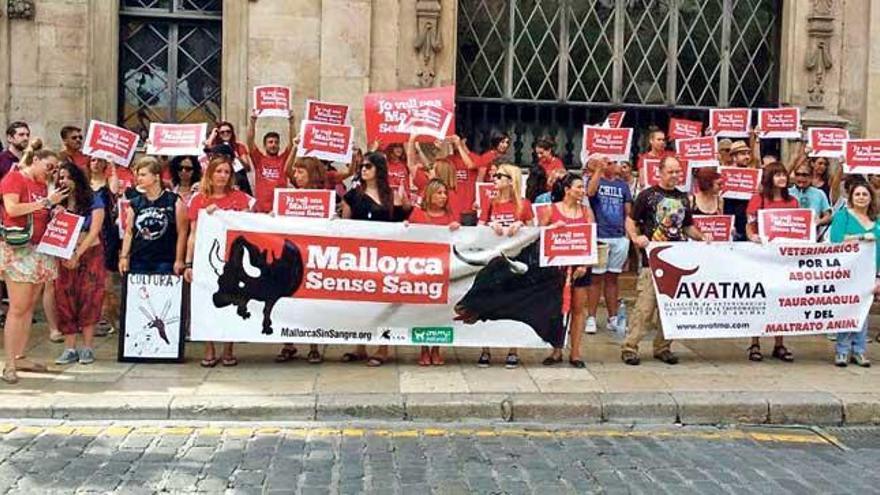 130.000 firmas contra la tauromaquia en Mallorca