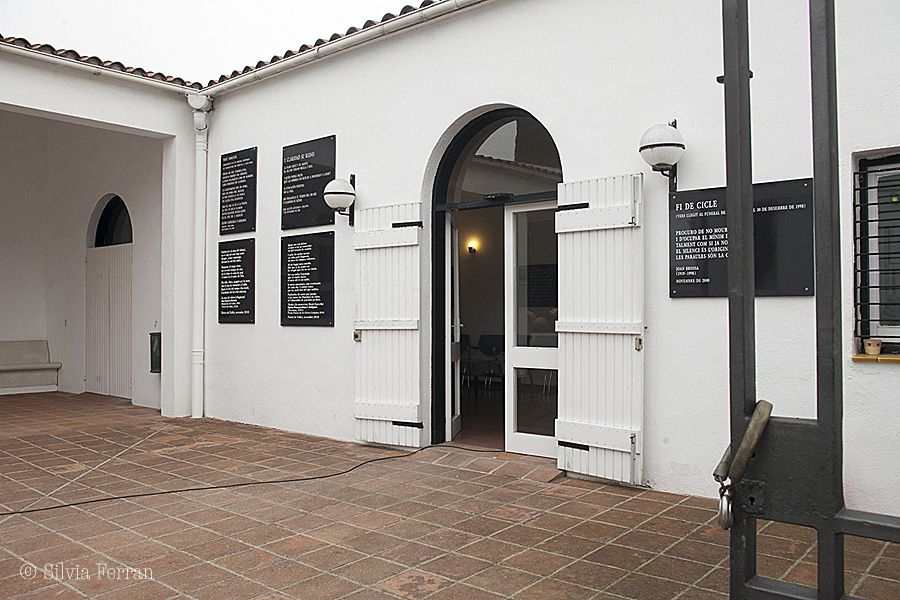 Sala de velatorio del cementerio municipal de Parets