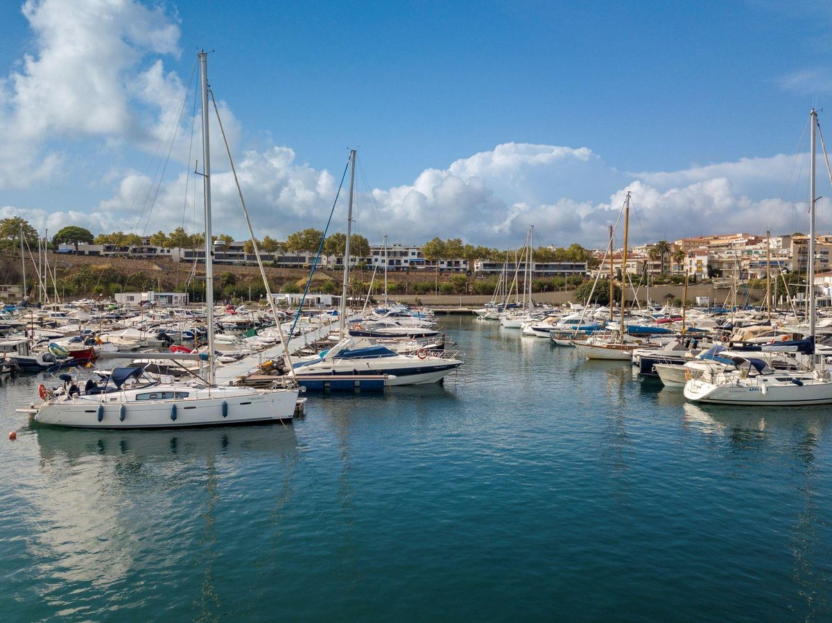 Embarcacions a Marina Palamós