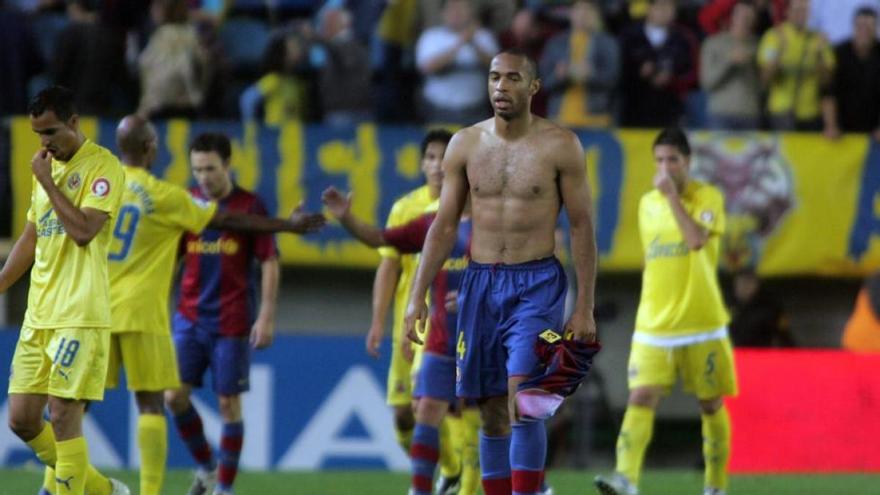 ¿Cuánto tiempo lleva el Villarreal sin ganar al Barcelona en su casa?
