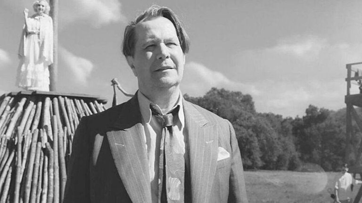 Una imagen de Gary Oldman en 'Mank'