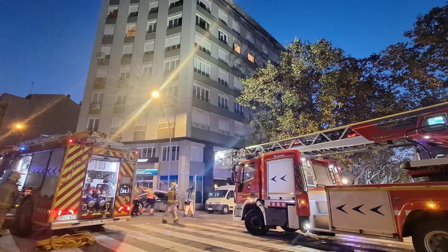 Incendi en un pis de la plaça Onze de Setembre de Manresa