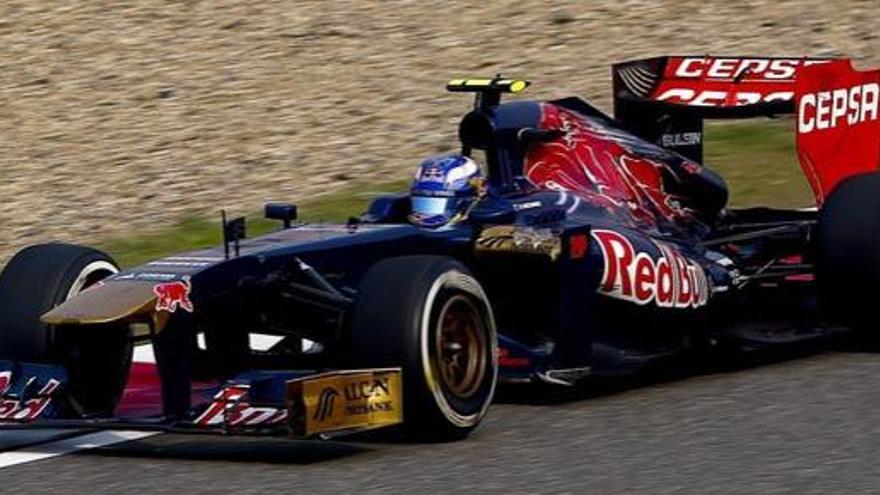 Ricciardo, con Toro Rosso.