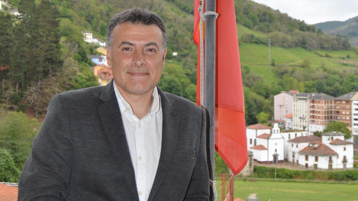 José Luis Fontaniella, alcalde de Cangas del Narcea.