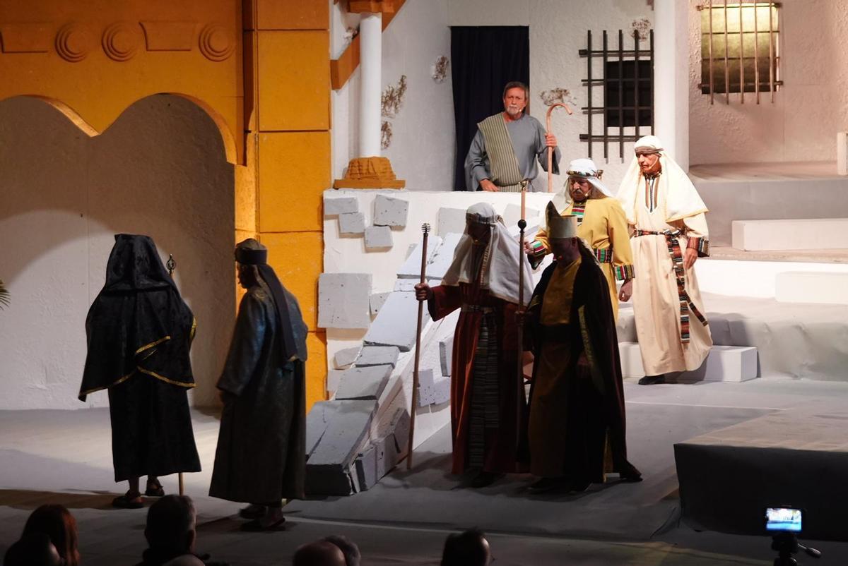 Villanueva del Duque pone en escena la Pasión de Cristo