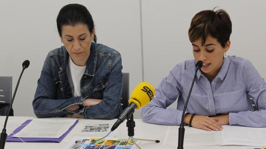 La edil María Baca, a la derecha, en la presentación de los Presupuesto Participativos.