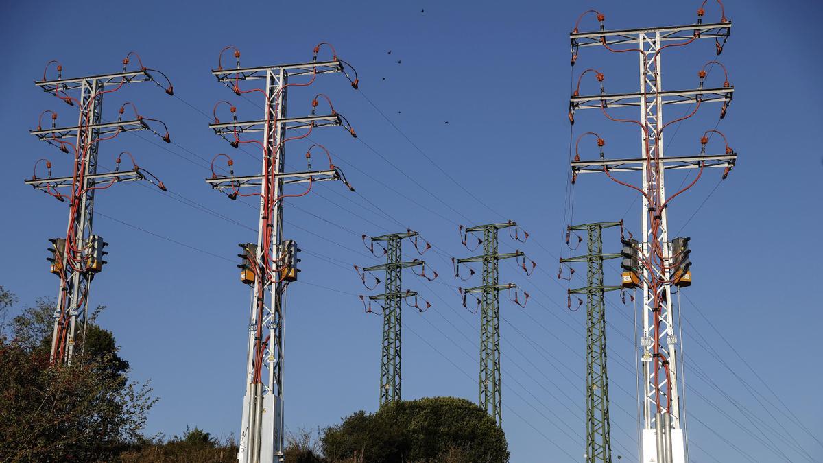 La electricidad continúa su subida hasta alcanzar los 284 euros por megavatio hora.