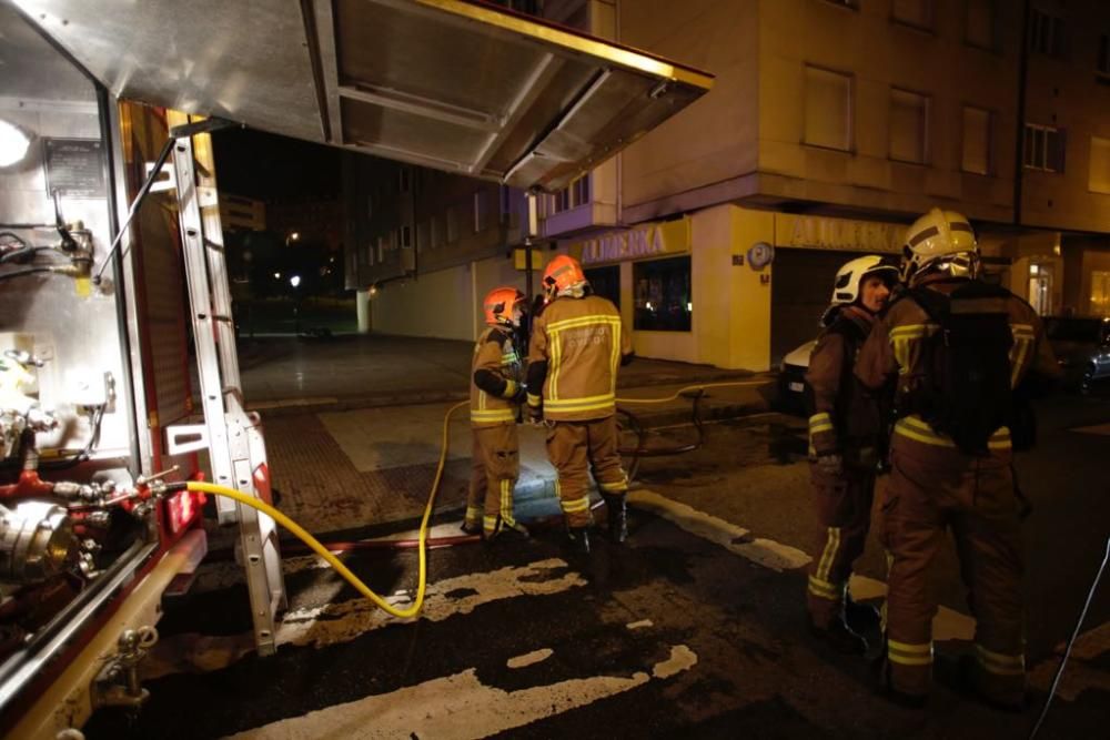 Incendio de un supermercado en Oviedo