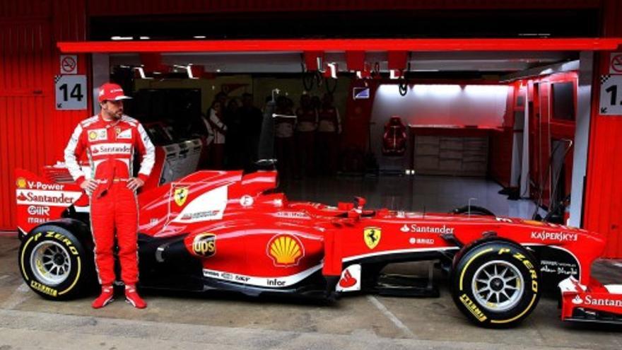 Alonso comienza a entrenar en Montmeló