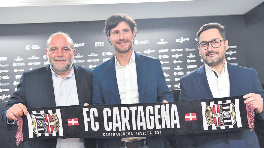 Víctor Sánchez: &quot;Estaba esperando un proyecto como el del FC Cartagena&quot;