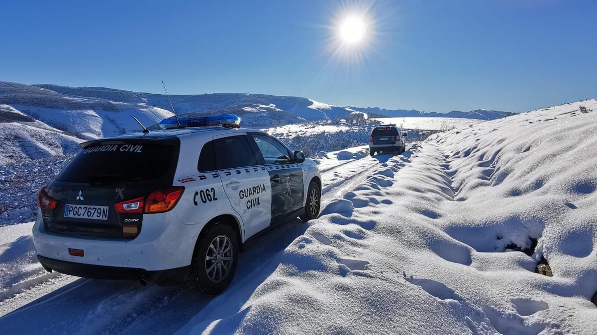 La nevada complicó las labores de búsqueda del desaparecido. / Guardia Civil de Lugo