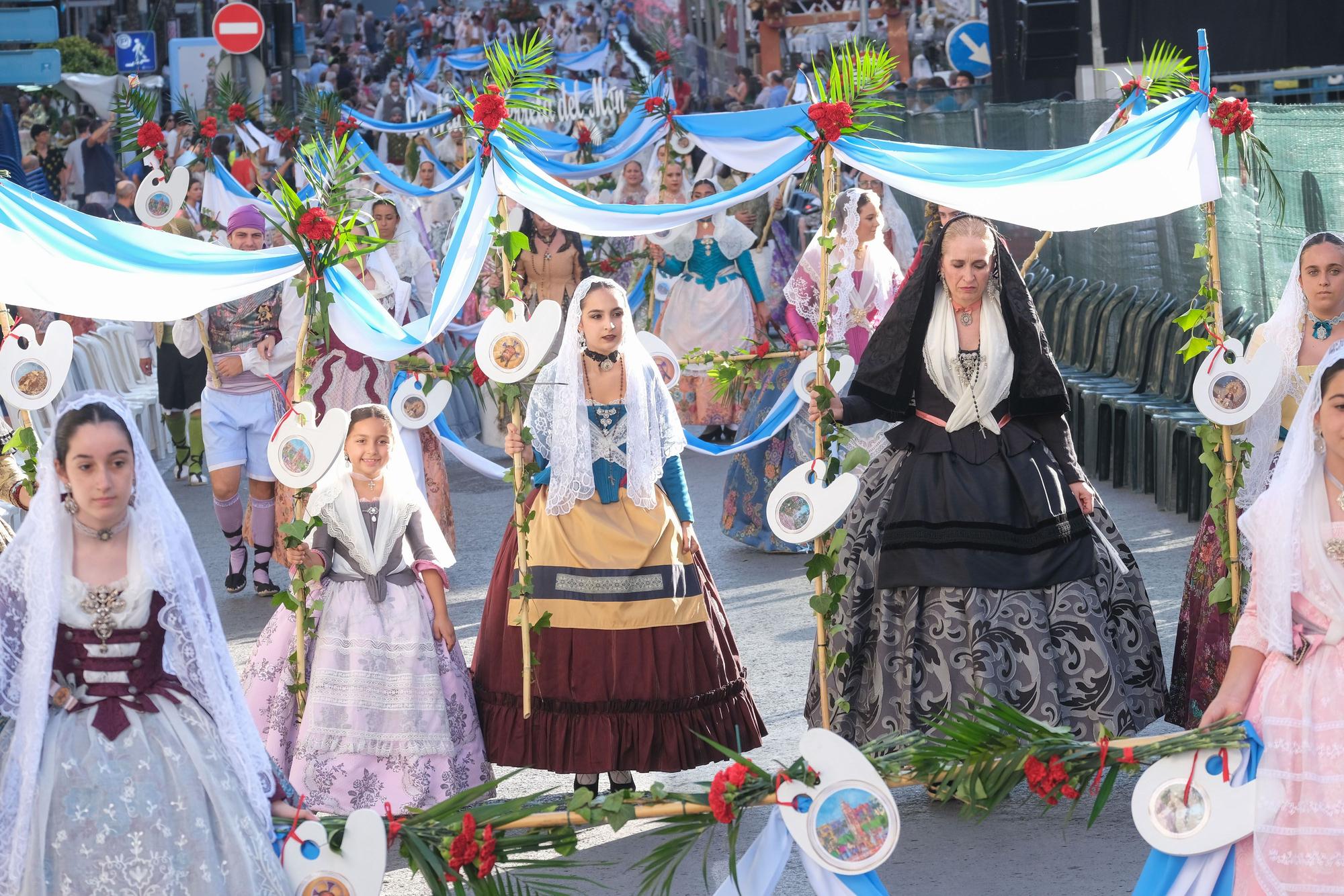 Emotiva ofrenda floral a la Patrona