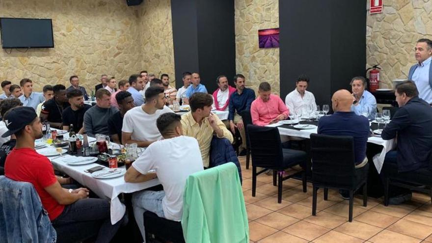 Un instante de la cena del filial con directivos y patrocinadores