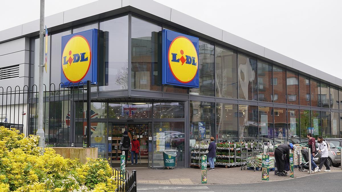 Aterriza en 24 horas en Lidl el juego de sábanas suaves y resistentes al frío que van a volar por su espectacular precio y no necesita planchado