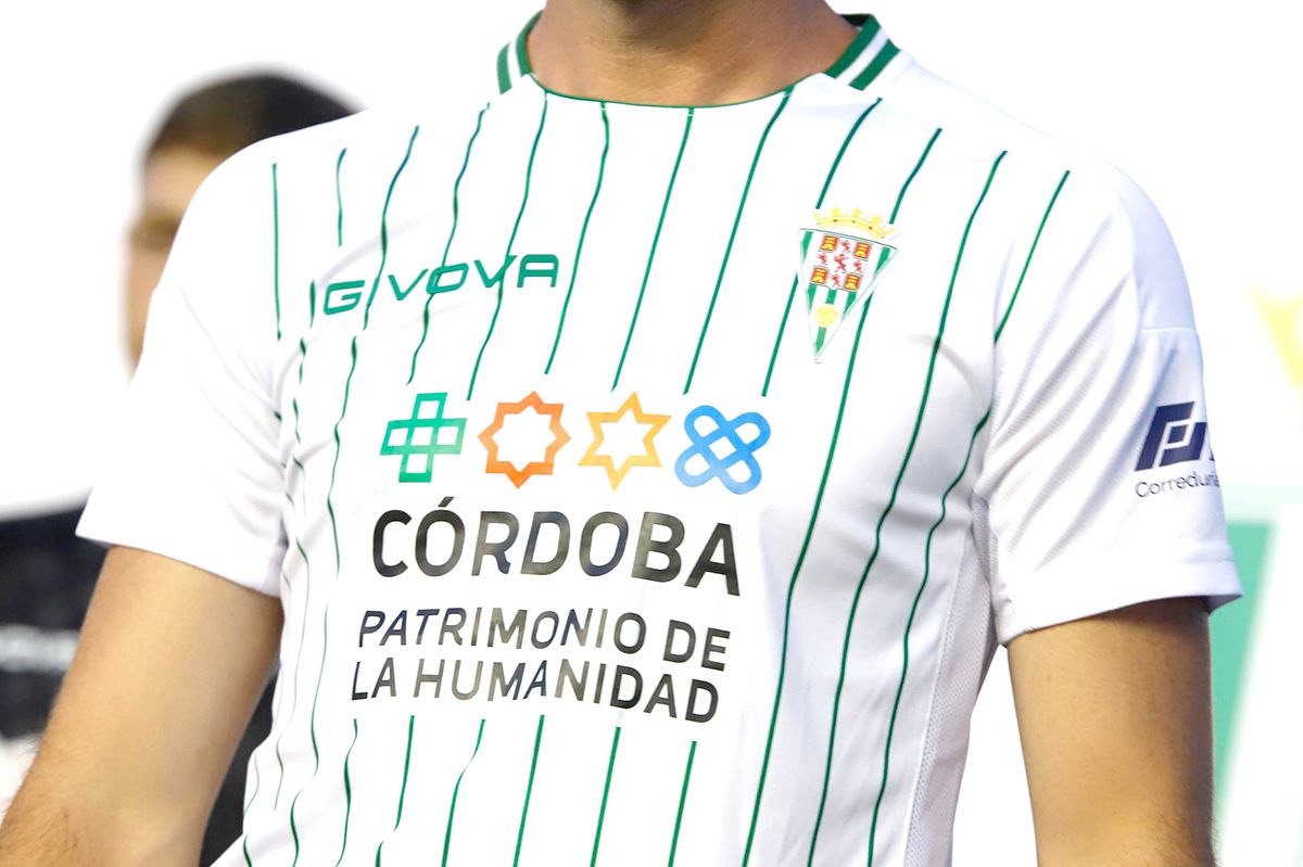 Las nuevas camisetas del Córdoba CF para su estreno en Primera Federación