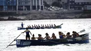 Salgado-Perillo y Cabo da Cruz manda en la clasificación del Trofeo Teresa Herrera de traineras en A Coruña