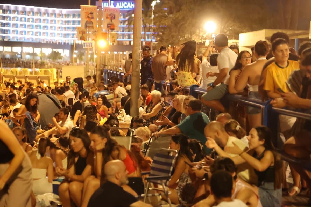 Última noche de fuegos artificiales de Hogueras: broche final a un certamen marcado por la nueva ubicación