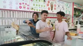 Las lluvias de agosto frenan la venta de helados en Ourense: «Se sigue vendiendo, pero no tanto»
