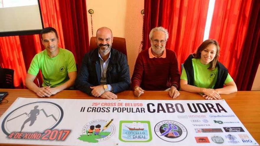 Marcos Torres, Félix Juncal, Manolo Otero y Vanesa Carballo. // G. N.