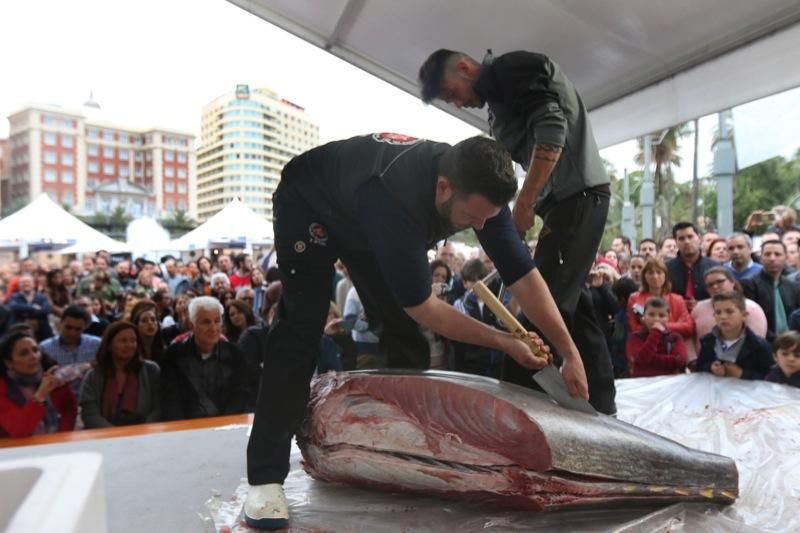 Ronqueo de atún rojo en la Plaza de la Marina