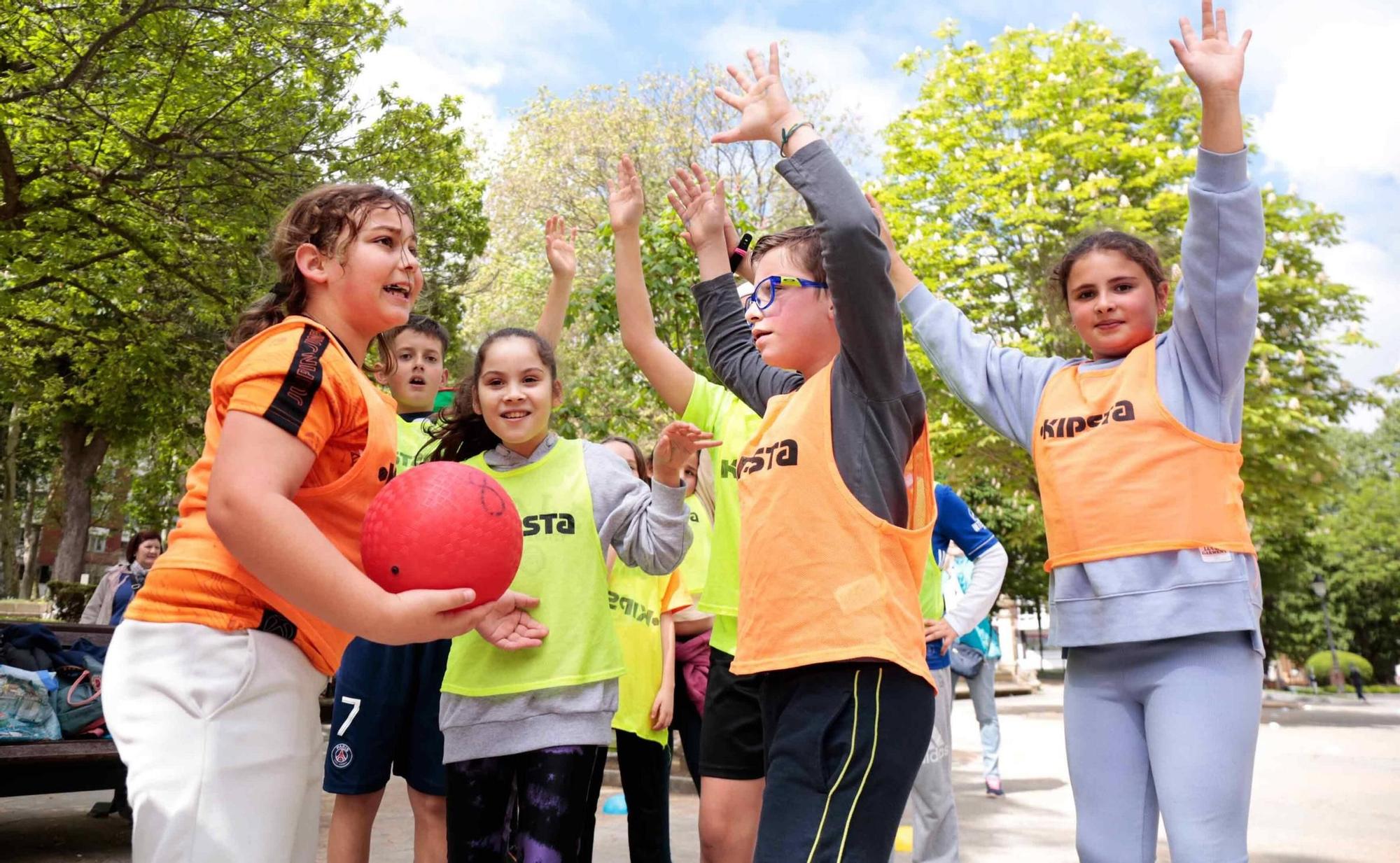 Así fue la celebración en Oviedo del Día de la Educación Física en la Calle