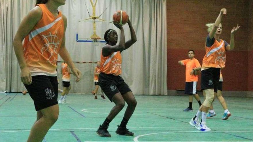 Jugadoras del Zamarat, en un entrenamiento.