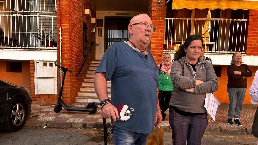 Desalojada una familia de cuatro personas en El Palmar sin alternativa para pasar la noche