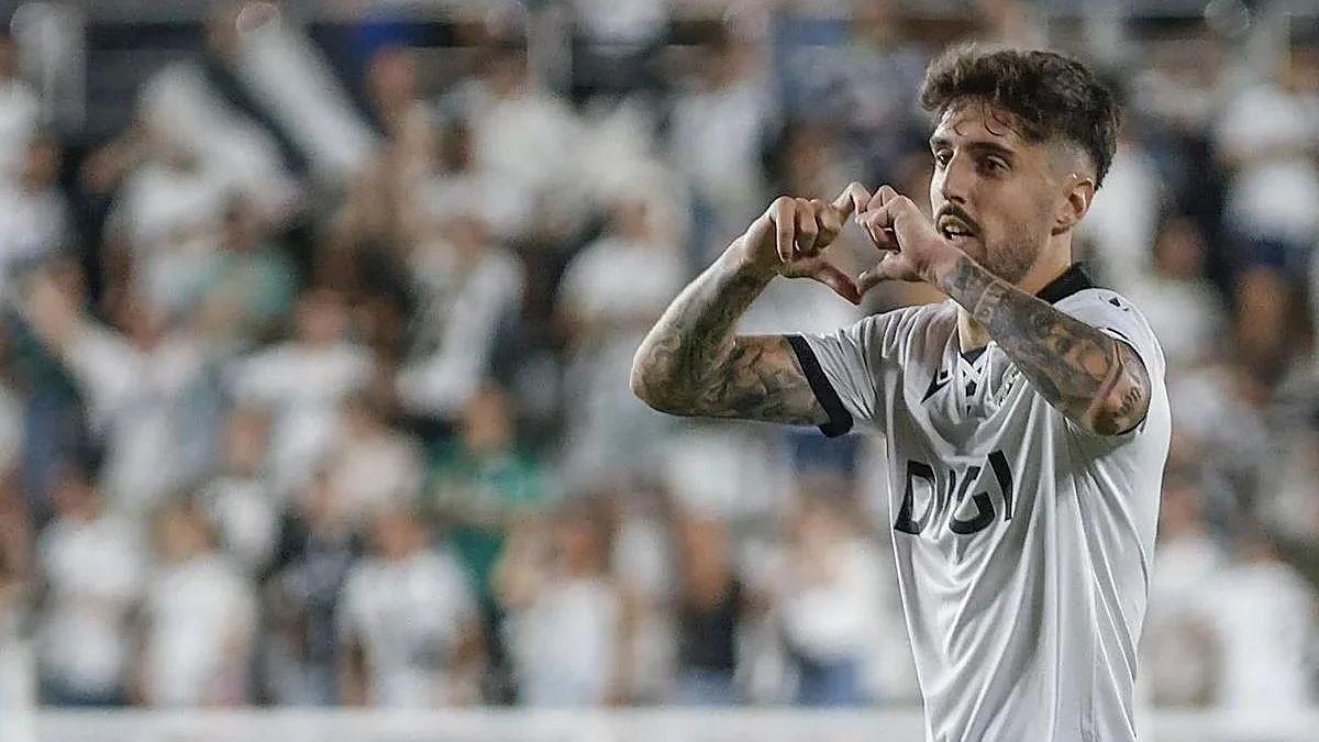 Fer Niño, delantero del Burgos que el Villarreal tiene un porcentaje de sus derechos.