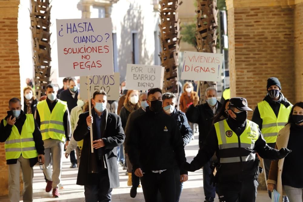 Vecinos de La Paz lanzan un SOS a Ballesta para que agilice el plan de Rejas