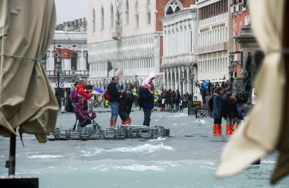 Venecia inundada por el ''acqua alta''