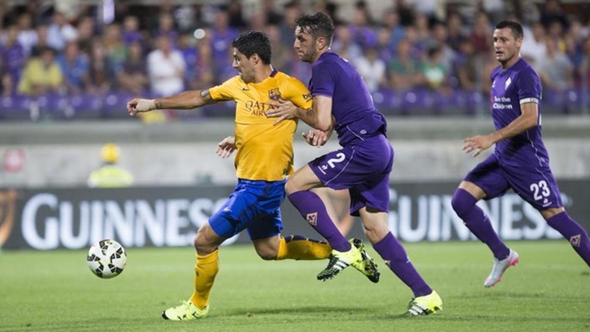 Suárez, antes de marcar su gol en Florencia