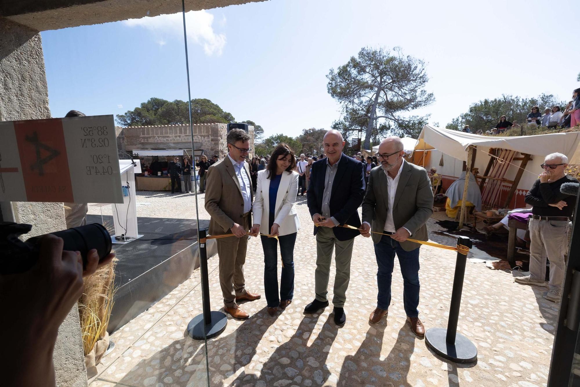 Apertura del Yacimiento Fenicio de Sa Caleta