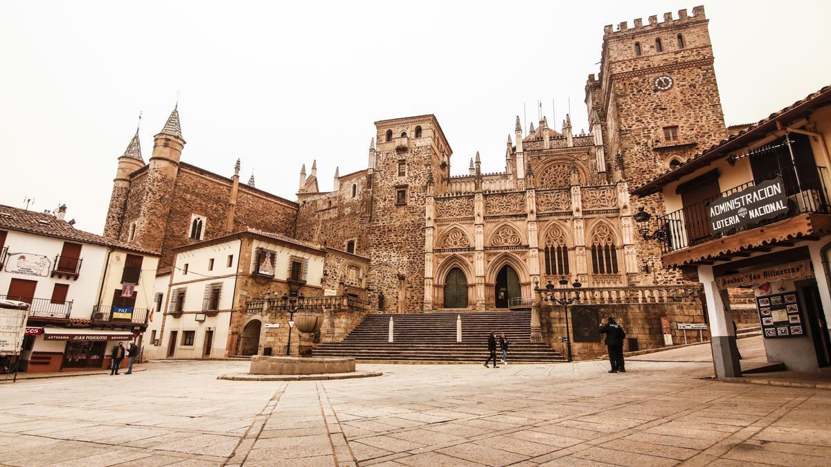 Plaza de Guadalupe sin terrazas el pasado mes de marzo de 2022.