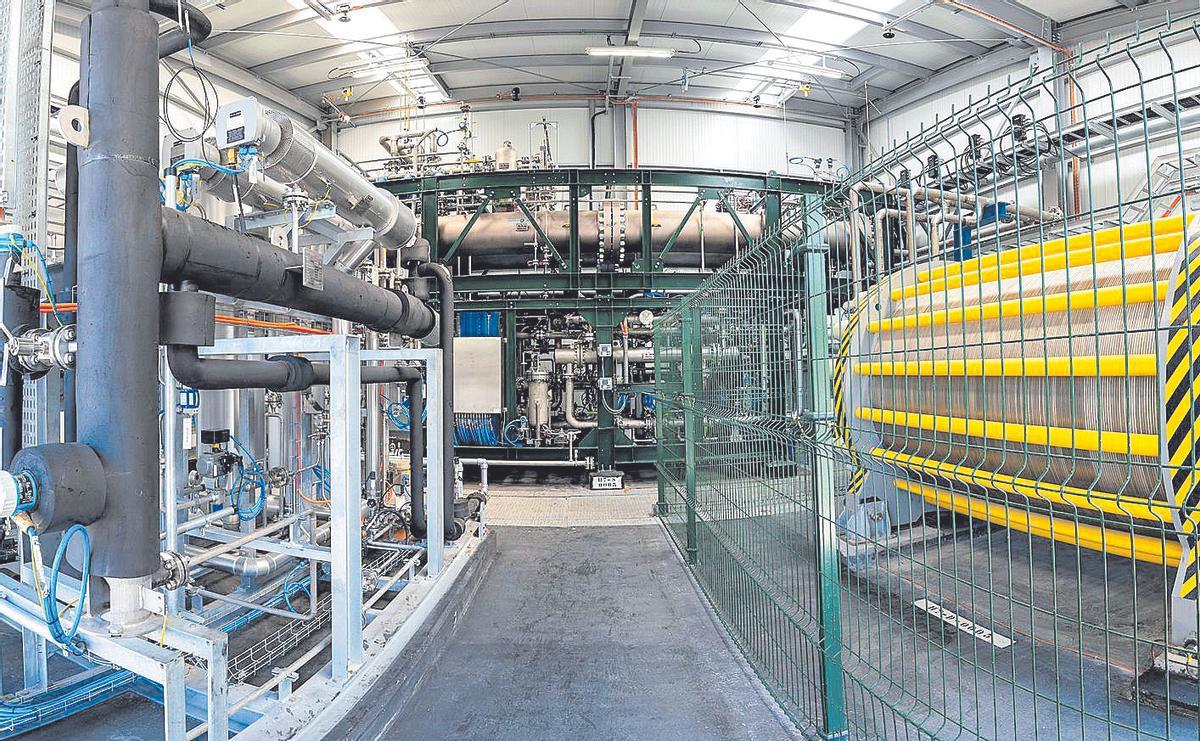 Interior de un electrolizador para producir hidrógeno verde.